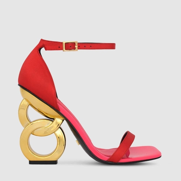 Chic Red Heels with Gold Artistic Design - Picture 4 of 11